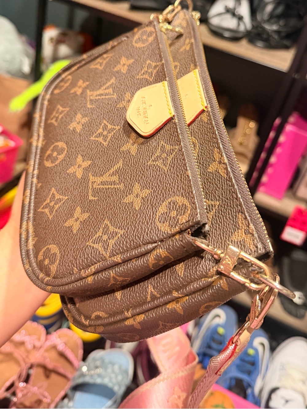 Cross Body - Picture 5 of 10